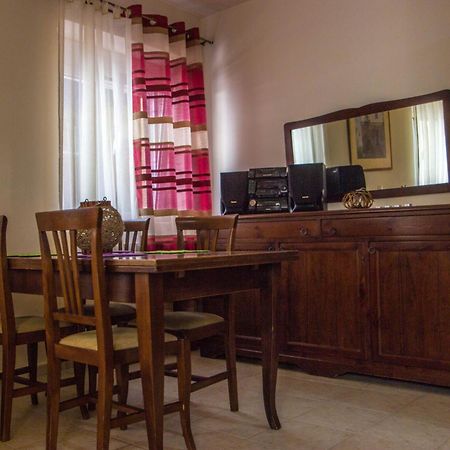 Elizabeth'S Place Kandiye Dış mekan fotoğraf