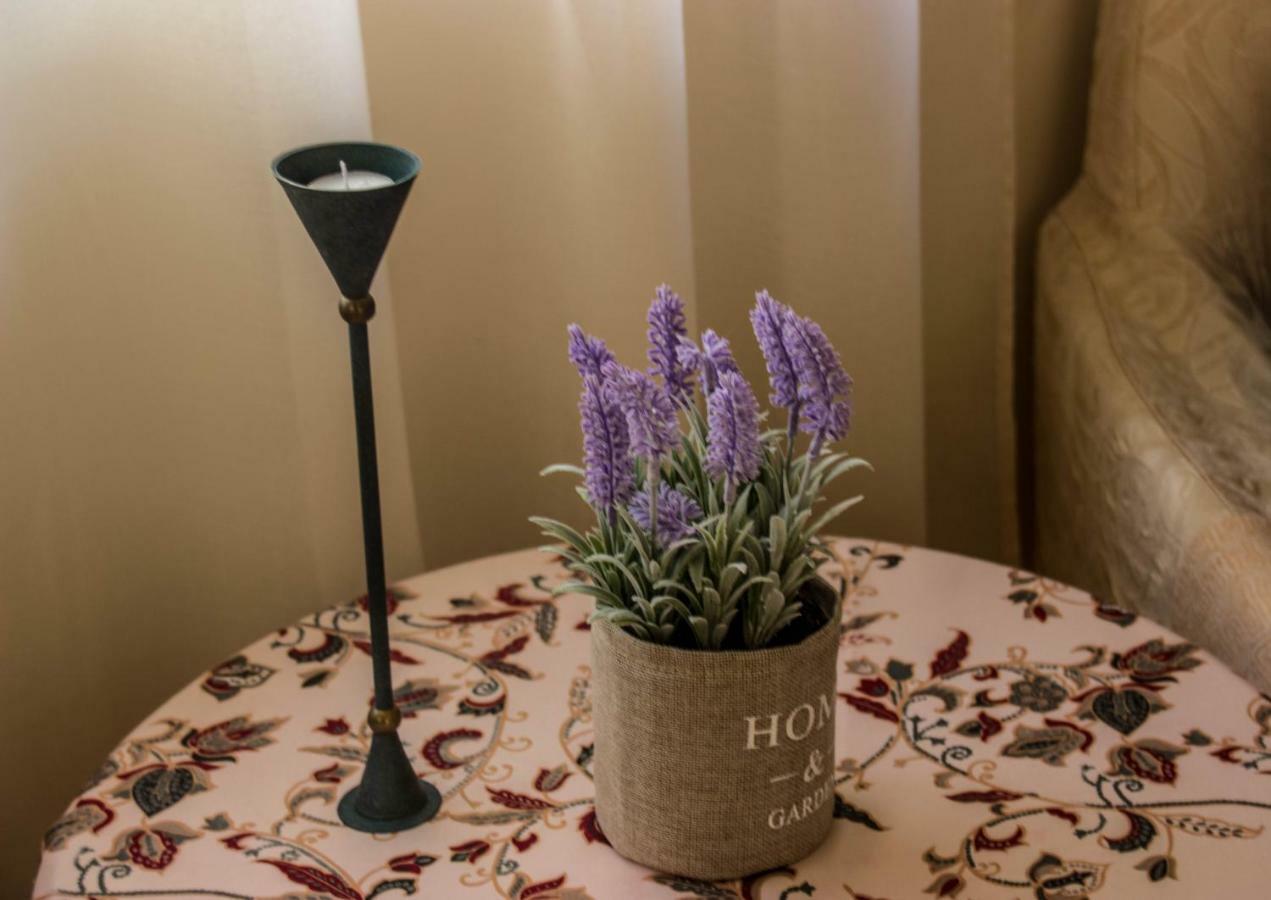 Elizabeth'S Place Kandiye Dış mekan fotoğraf